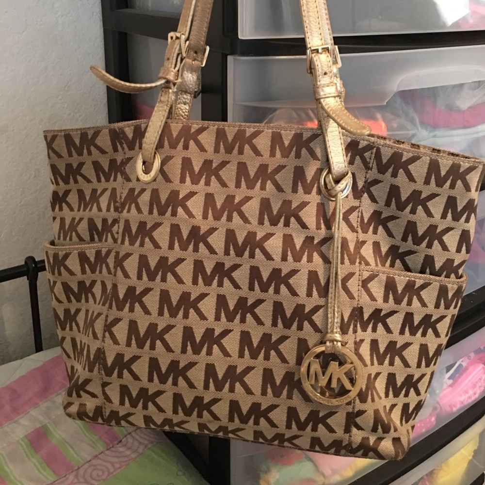 SOLD❌❌Michael Kors Purse